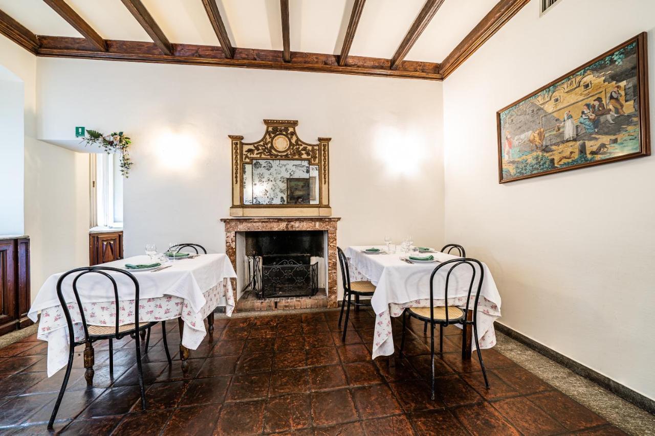 Locanda La Posta Cavour Екстериор снимка