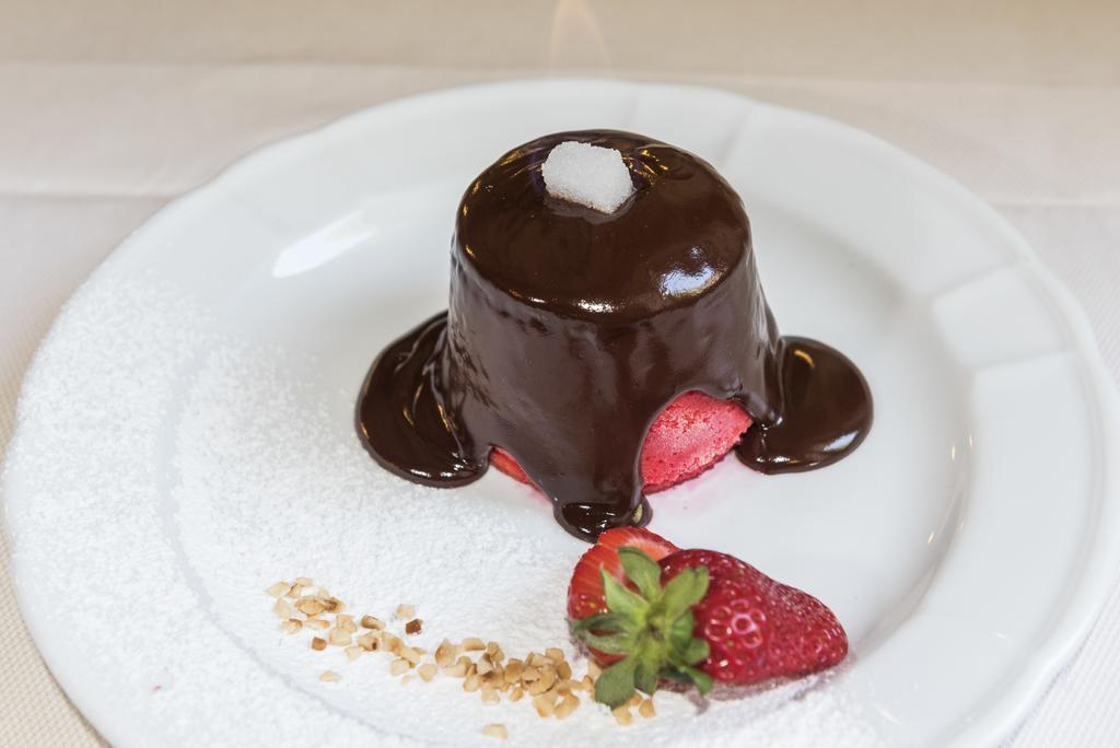 Locanda La Posta Cavour Екстериор снимка