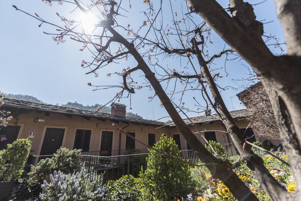 Locanda La Posta Cavour Екстериор снимка
